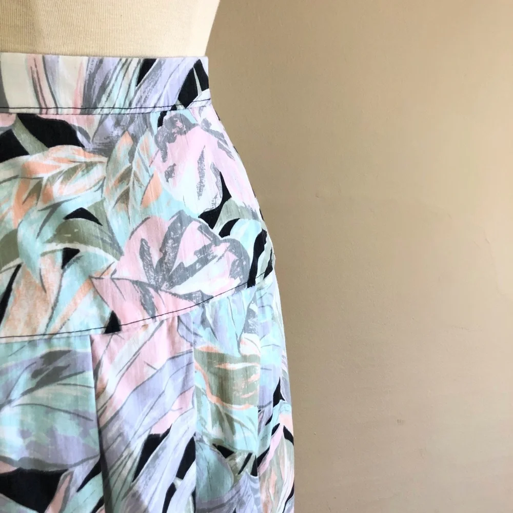vintage pastel black‎ floral tricks print midi skirt | 80s botanical pleated